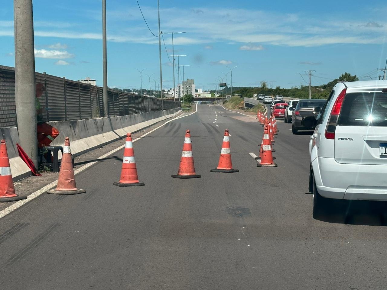 BR-116: Obras deixam tr&acirc;nsito em pista reduzida no trecho de S&atilde;o Leopoldo