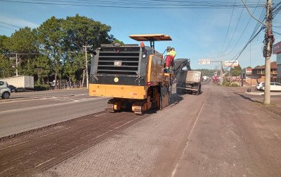 Obras no asfalto da RS-240 impactam trânsito na região da Scharlau, em São Leopoldo