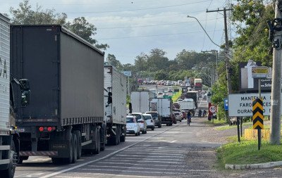 Caos no fim da tarde: obras travam BR-116, RS-240 e RS-239 e geram congestionamento quilométrico