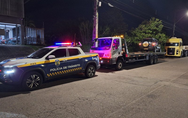 Ocorrência no Mathias Velho acabou com motorista levado à cadeia e carro guinchado | abc+