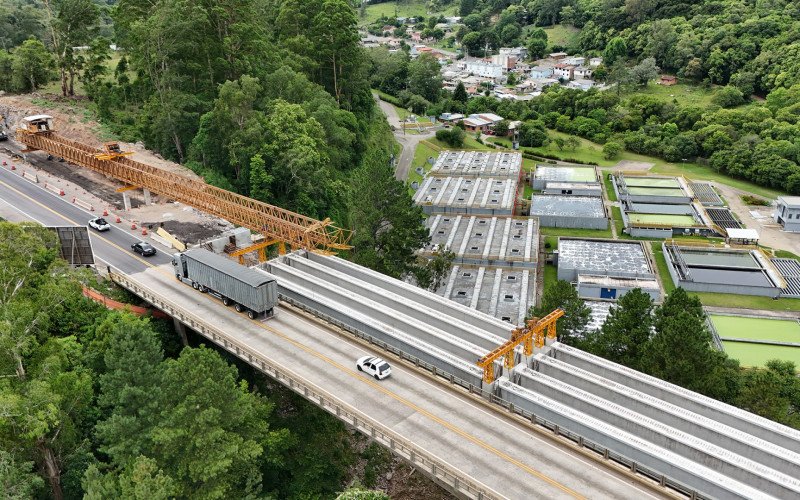 Duplicação da nova ponte sob o Arroio Tega (km 54), está 80% concluída na RS-122 | abc+