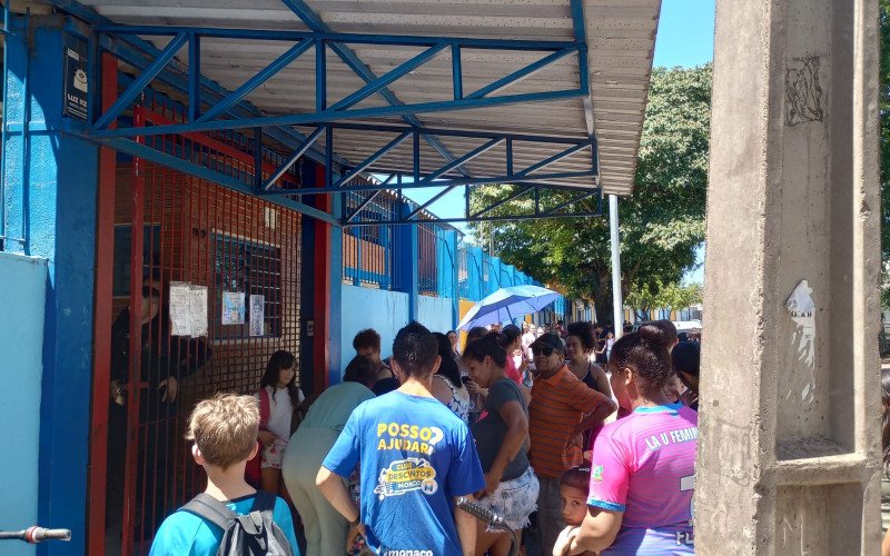 As aulas iniciaram nesta segunda-feira na EMEF Maria Edila da Silva Schmidt