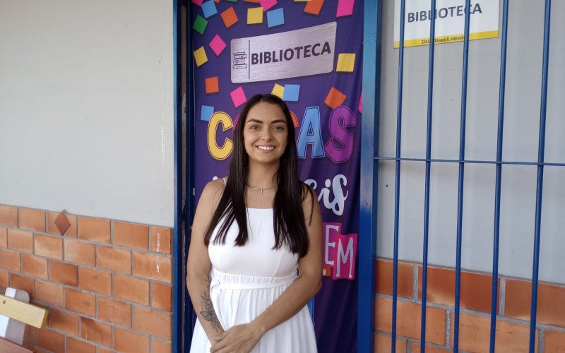 Bruna Martins Damasceno, diretora da EMEF Ol&iacute;mpio Vianna Albrecht