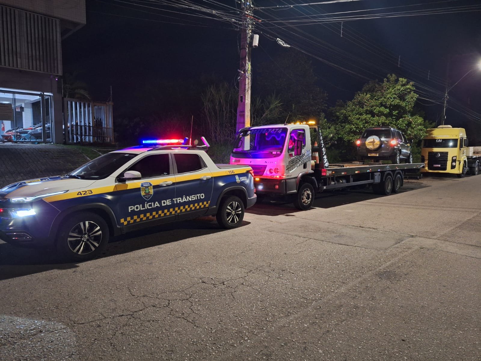 Motorista sem habilitação é visto dirigindo bêbado no bairro Mathias Velho, em Canoas