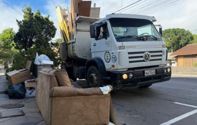 Ação de bota-fora recolhe 10 toneladas de móveis, eletrodomésticos e eletrônicos em Canela