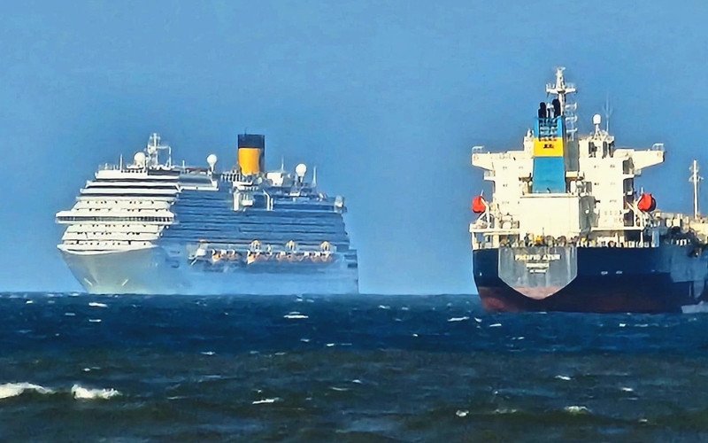 Marinha resgata grávida em navio cruzeiro italiano no litoral norte do RS | abc+
