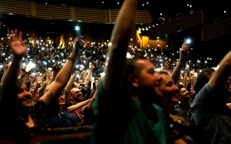 Maior teatro do Rio Grande do Sul comporta mais de 1800 pessoas
