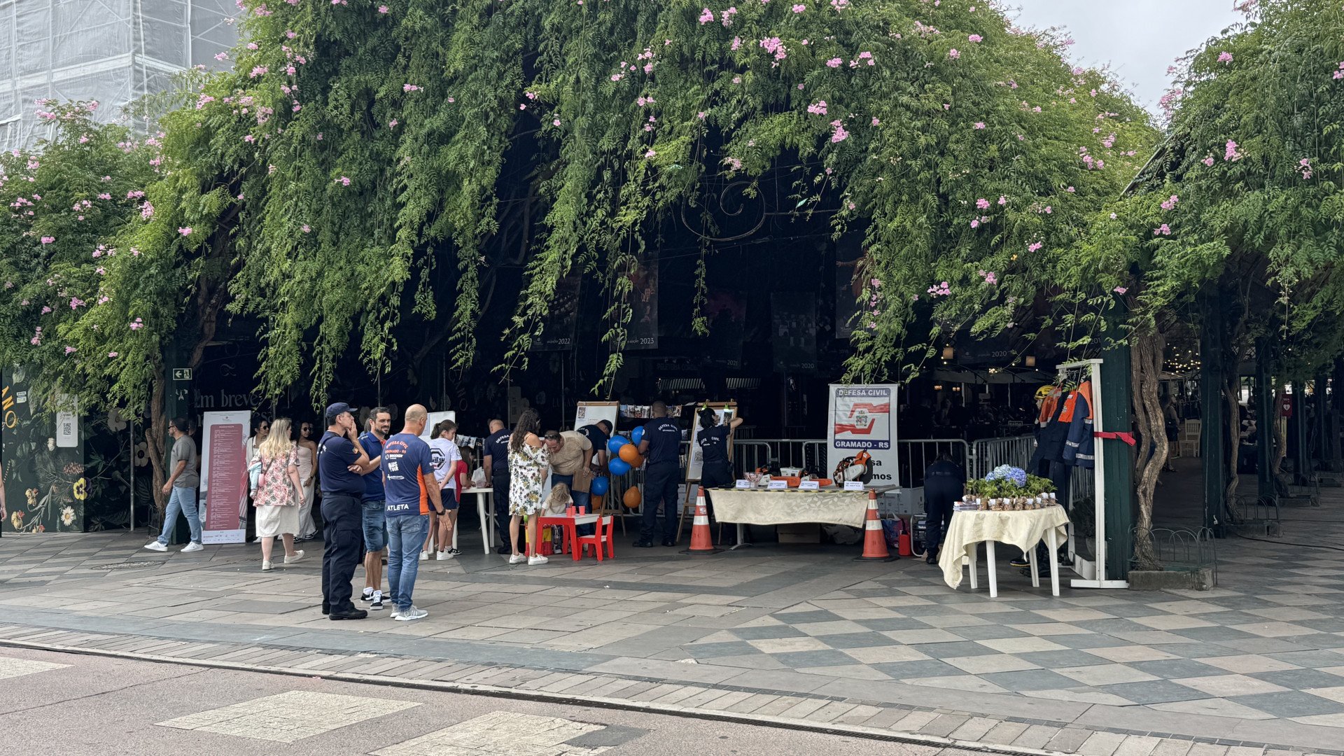 Defesa Civil de Gramado promoverá atividades na Rua Coberta no sábado