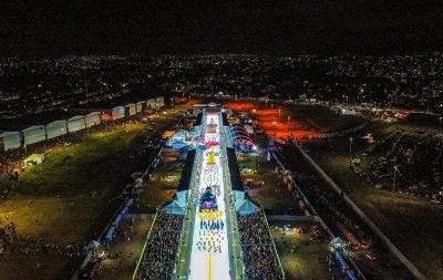 O samba do Vale desfila no carnaval da capital neste fim de semana; confira a programação
