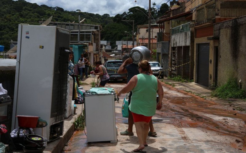 Sobe para 49 número de mortos em Juiz de Fora e Ubá | abc+