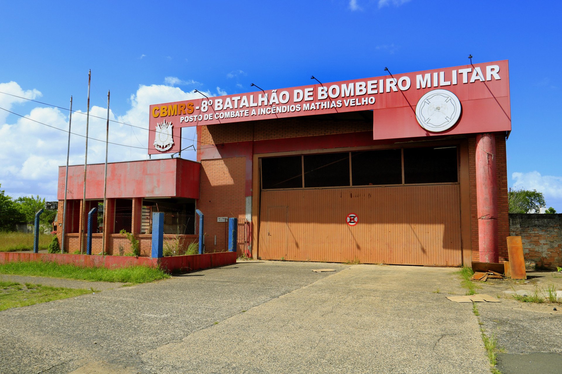 “Cadê os bombeiros?”: quase dois anos depois da enchente, posto destruído ainda não tem data para ser reaberto