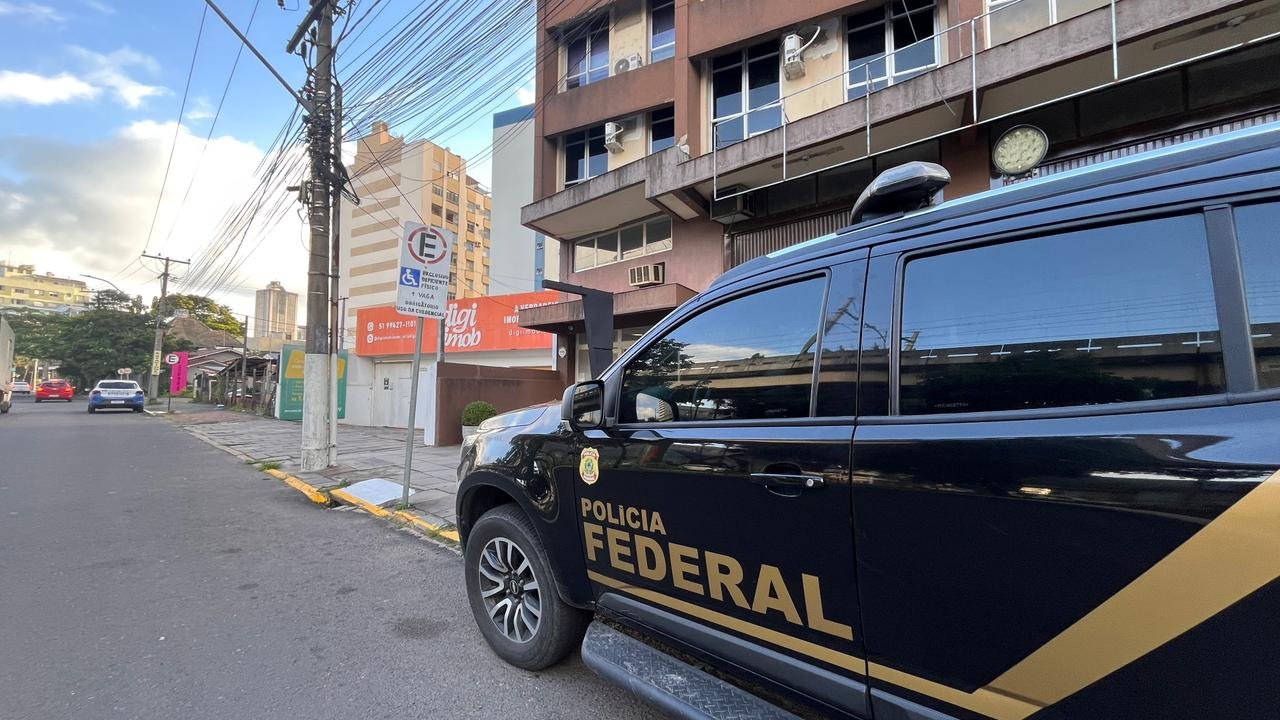 “Já estivemos aqui antes”: Mandado cumprido pela PF em Novo Hamburgo tem relação com supostos desvios de dinheiro da enchente