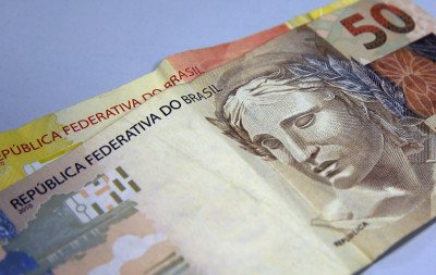 IMPOSTO DE RENDA: Receita Federal paga lote da malha fina de fevereiro; confira como consultar