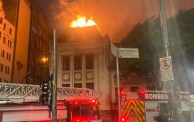 Incêndio atinge prédio histórico da Faculdade de Direito da USP