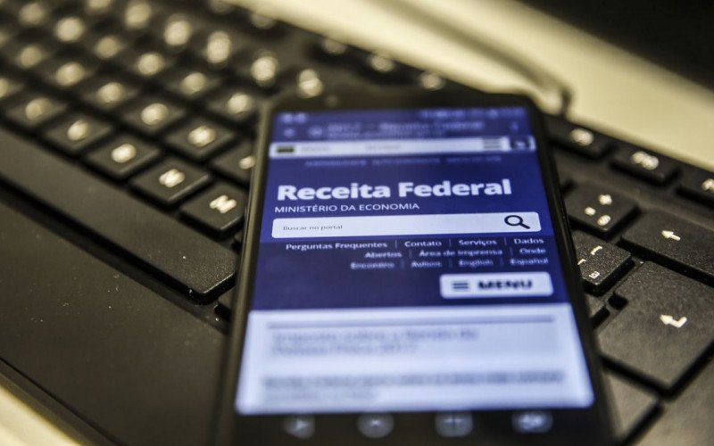 Comprovantes para Imposto de Renda devem ser enviados até esta sexta | abc+
