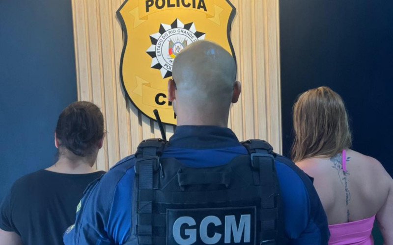 Mulheres que aplicavam golpe da rifa falsa em nome de criança com câncer são detidas em Estância Velha | abc+