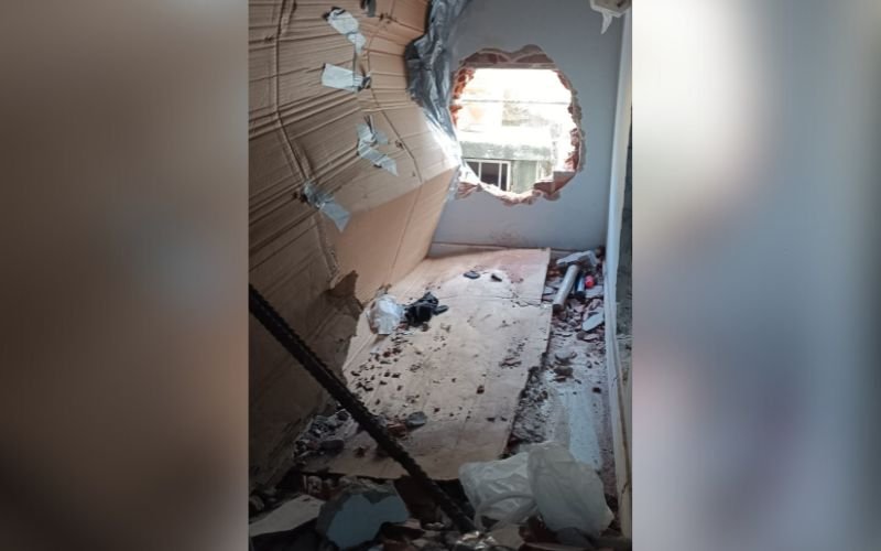 Criminosos fazem buraco em parede para furtar agência bancária na região