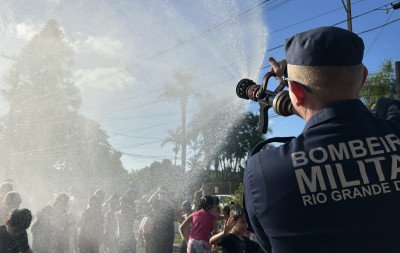 Verão na Vargas reúne centenas de pessoas em Estância Velha