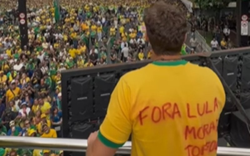 Nikolas Ferreira em manifestação neste domingo (1º) | abc+