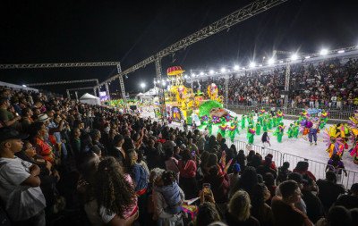 Escola campeã do Carnaval 2026 de Porto Alegre será conhecida nesta segunda-feira; acompanhe a apuração ao vivo