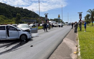 "Tentaram nos amarrar": Dono de revenda dá detalhes de roubo que terminou com bandido morto em Novo Hamburgo