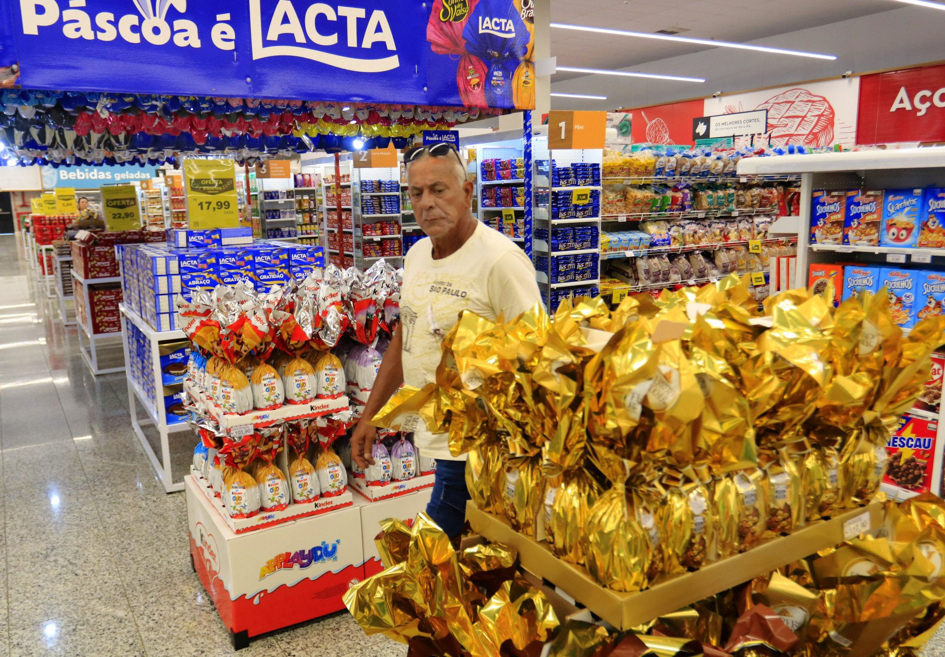 Com ovos e barras de chocolate, está aberta a temporada da Páscoa em Canoas