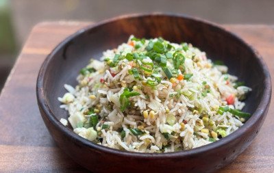 Arroz branco feito com água nunca mais! Chef conta segredo de ouro para surpreender