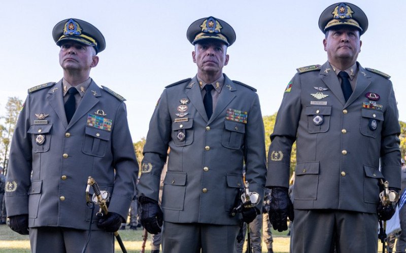 Martinelli, Dirceu e Luigi (à direita): novo comando a Brigada Militar | abc+