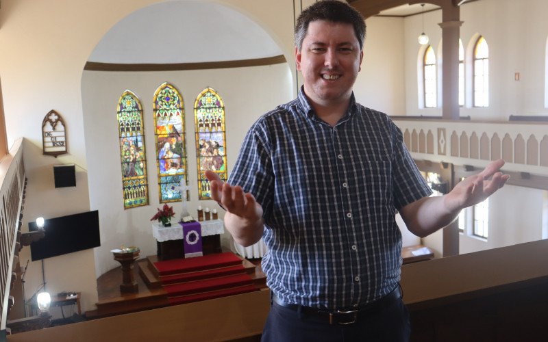 Pastor William relembra história da Igreja do Relógio, cujo centenário é marcado no dia 4 de abril
