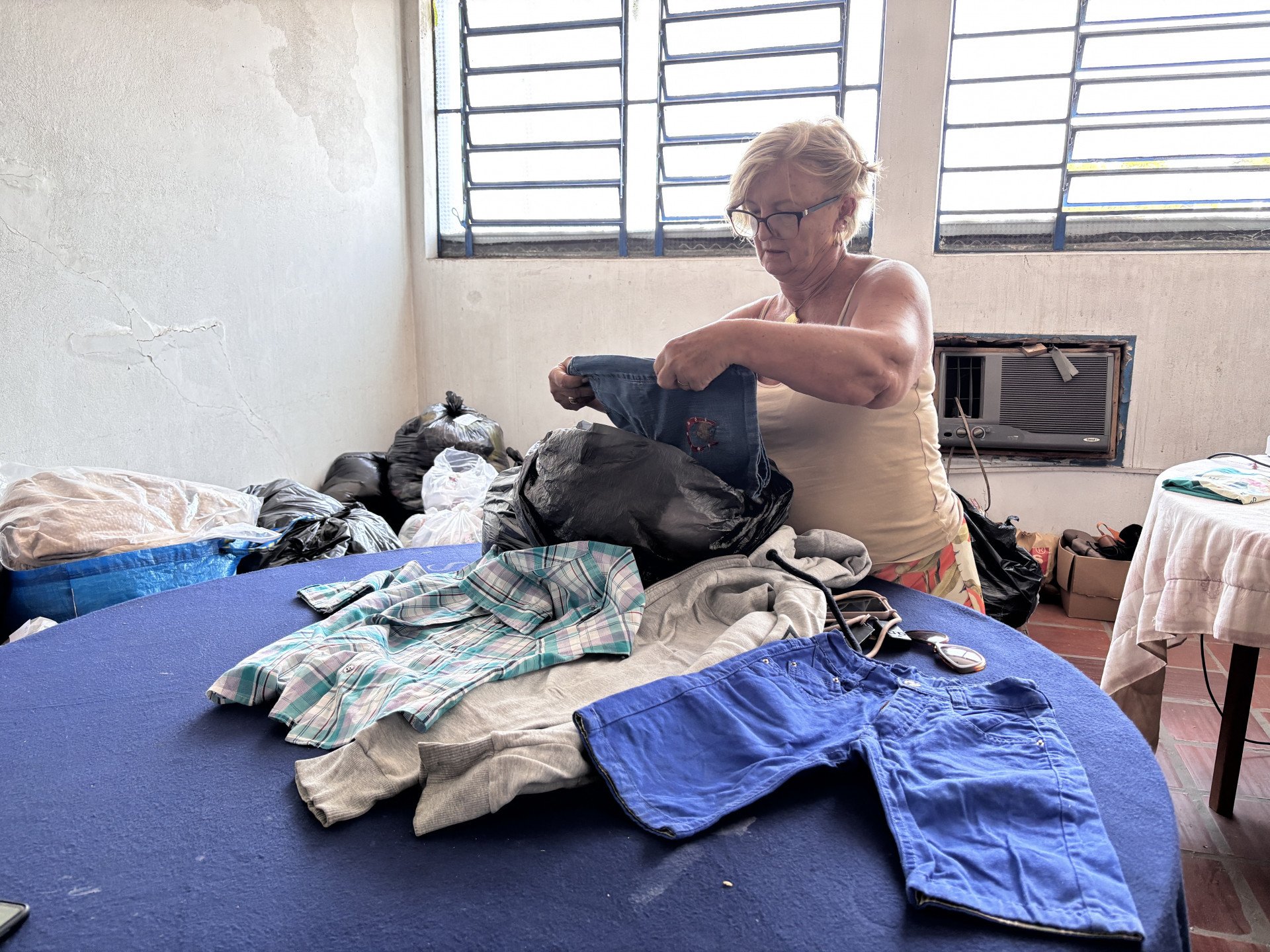 Pe&ccedil;as a R$ 5: ONG Elos do Bem realiza brech&oacute; solid&aacute;rio em Novo Hamburgo