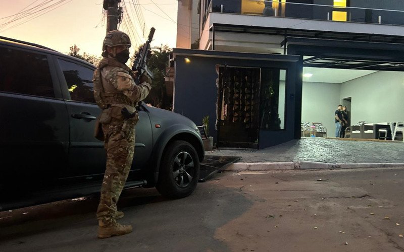 Operação mira grupo que matou e enterrou homem em cova rasa no bairro Roselândia