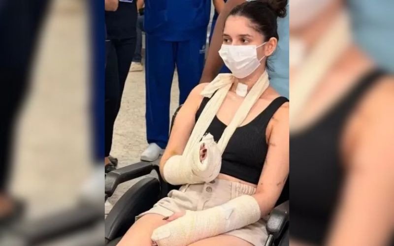 Alana Rosa, esfaqueada mais de 30 vezes no RJ após recusar pedido de namoro, recebeu alta do hospital em março | abc+