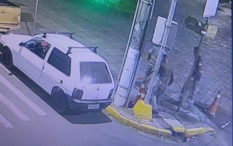 Criminosos se passam por técnicos e tentam furtar fios subterrâneos em Estância Velha | abc+
