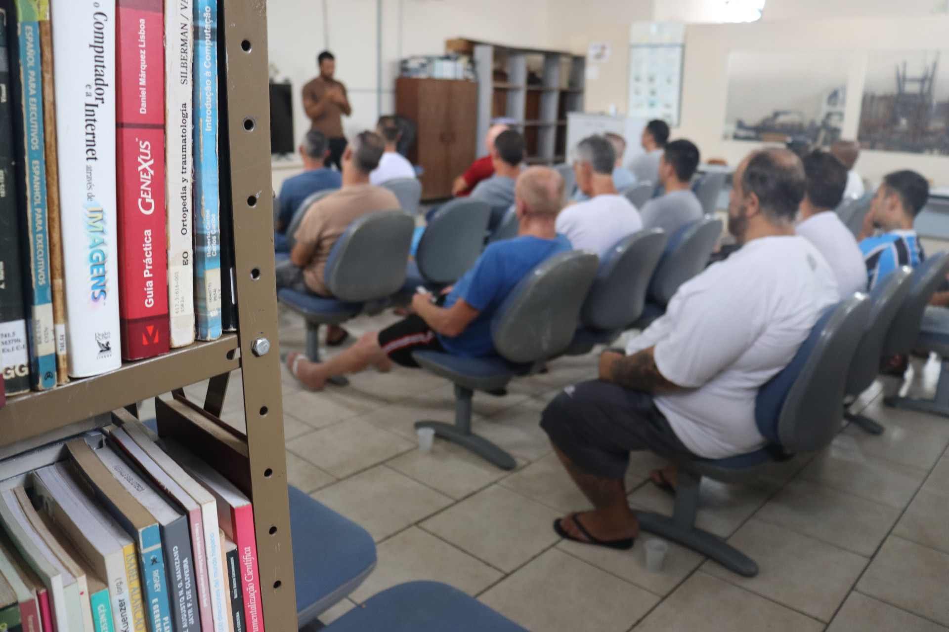 Cinedebate convida apenados do Instituto Penal de Novo Hamburgo a refletirem sobre agressividade e masculinidade tóxica