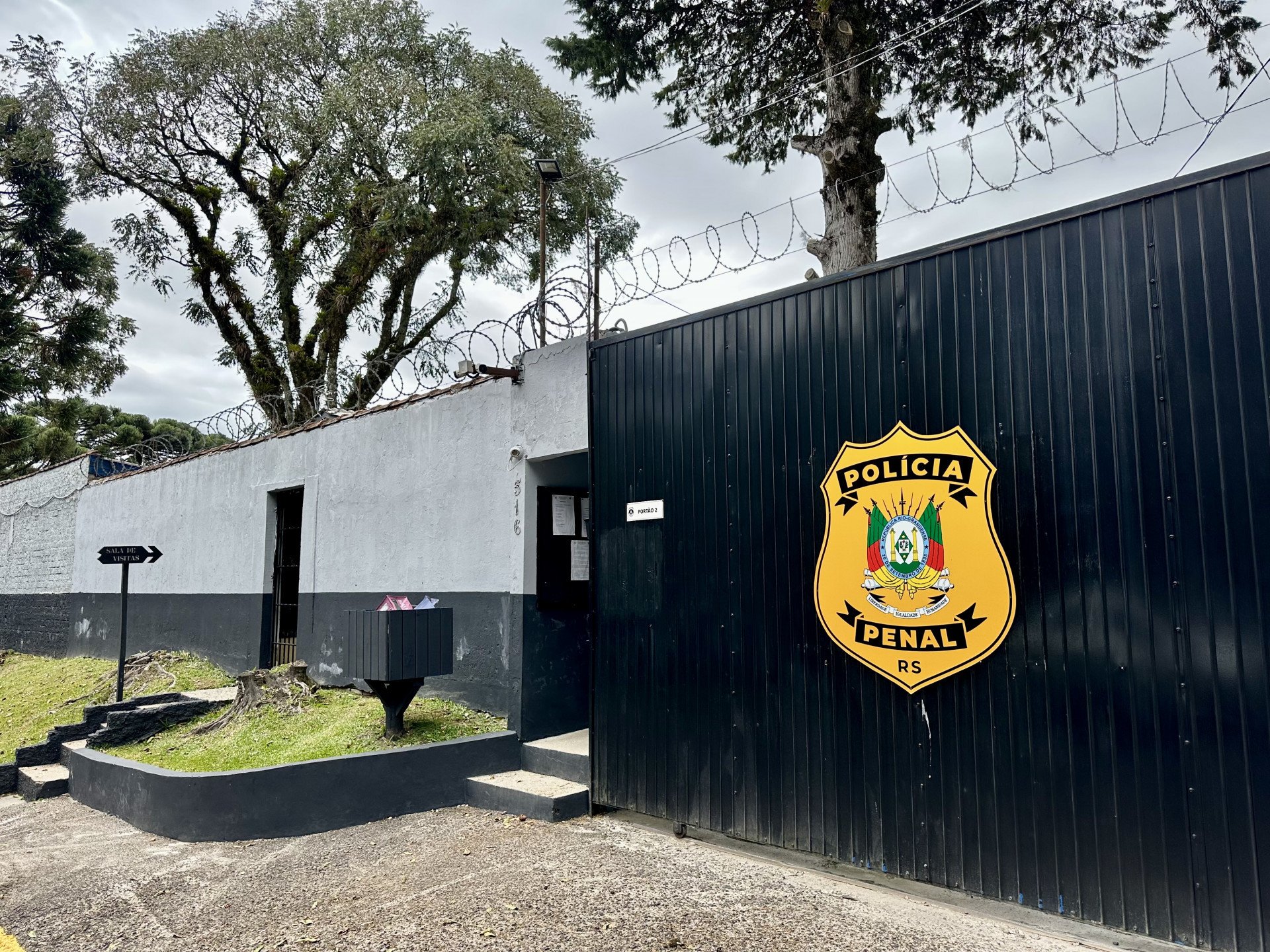 Justiça proíbe entrada e retorno de presos em presídios de Canela e São Francisco de Paula por superlotação