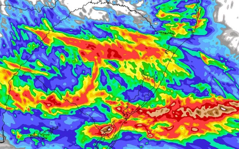 Volume de chuva previsto para sexte e sábado segundo segundo modelos da MetSul Meteorologia | abc+