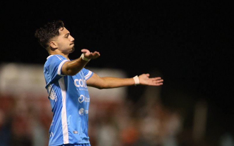Atacante Allison lamenta o empate em casa | abc+