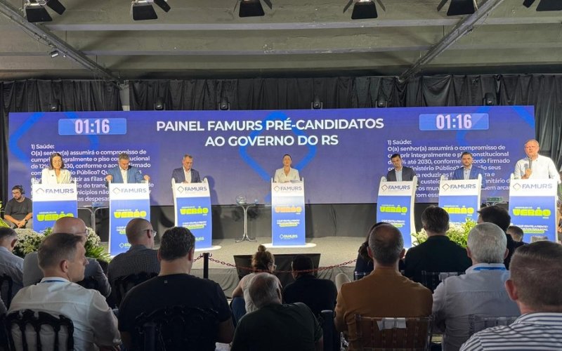 Ap&oacute;s come&ccedil;ar com beijos e abra&ccedil;os, termina com troca de farpas o primeiro encontro dos pr&eacute;-candidatos ao governo RS