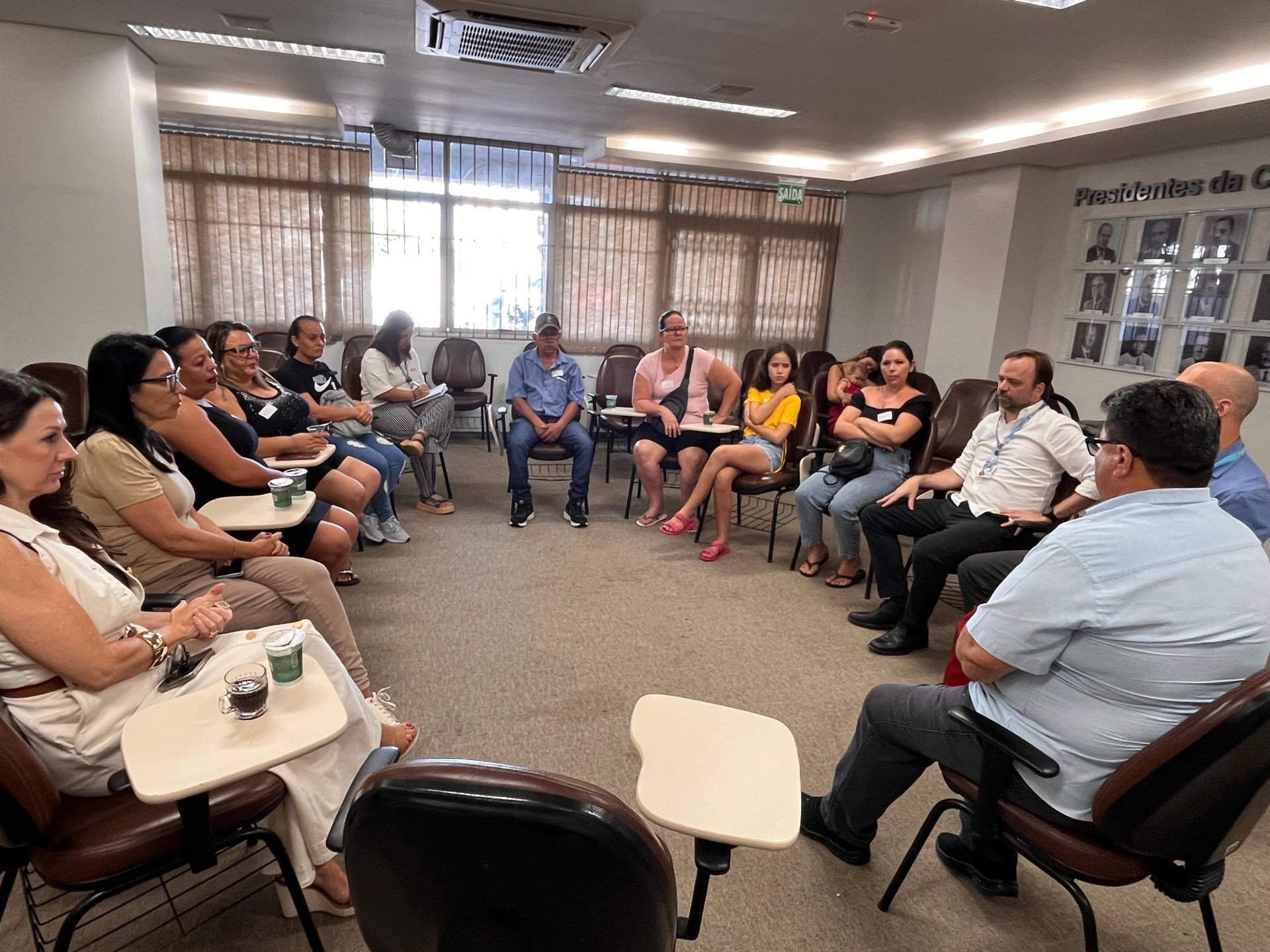 Famílias retiradas da Vila Palmeira aguardam moradias enquanto processo enfrenta novos prazos