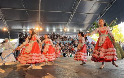 Entre estreias e despedidas: Meninas tradicionalistas ganham destaque no Rodeio Nacional de Campo Bom