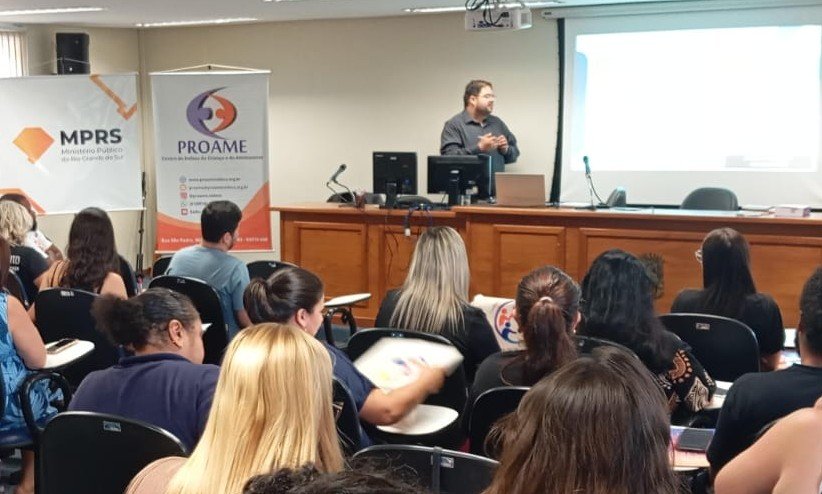Formação "Proteção em Rede" iniciou na sexta-feira (6), no Auditório da Promotoria