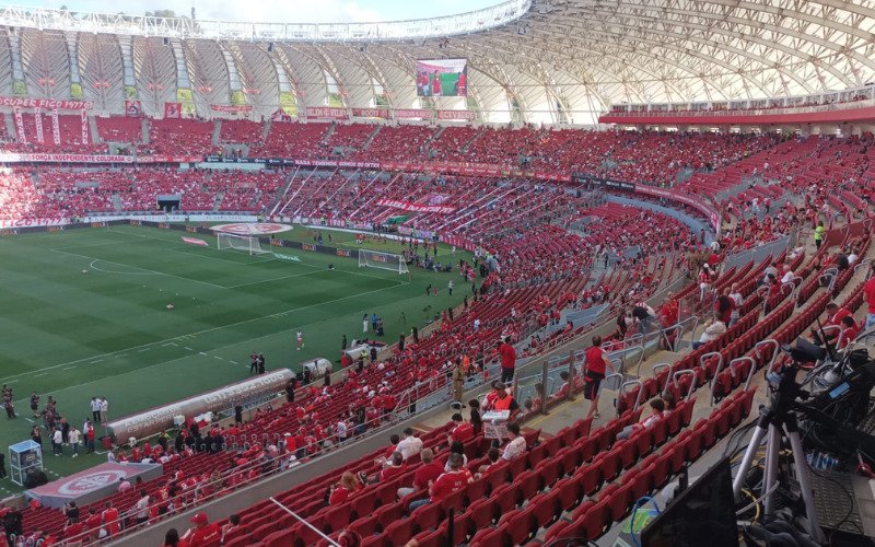 Gre-Nal decide o campe&atilde;o do Gauch&atilde;o 2026; acompanhe a transmiss&atilde;o da R&aacute;dio ABC 103.3 FM