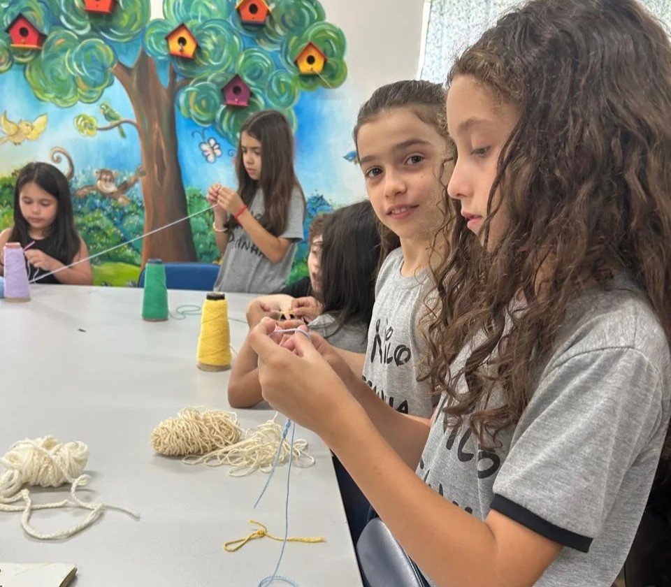 Oficina de croch&ecirc; conquistou os alunos na Emeb Nilo Pe&ccedil;anha