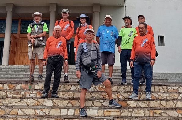 Peregrinos do Caminho do Sul saíram do Santuário do Sagrado Coração de Jesus, onde está o túmulo de Padre Reus
