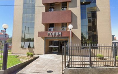 Morta a facadas na frente da filha de 8 anos: Júri de homem suspeito pelo crime ocorre nesta semana