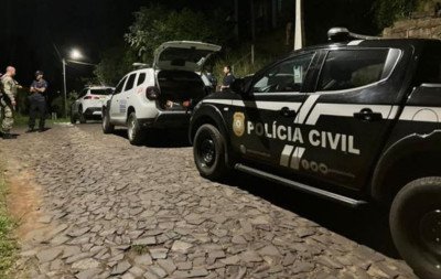 Homem no semiaberto mata companheira a facadas; vítima é identificada
