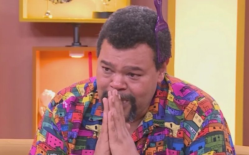 Babu Santana chora durante Bate-Papo BBB após deixar o BBB 26 | abc+