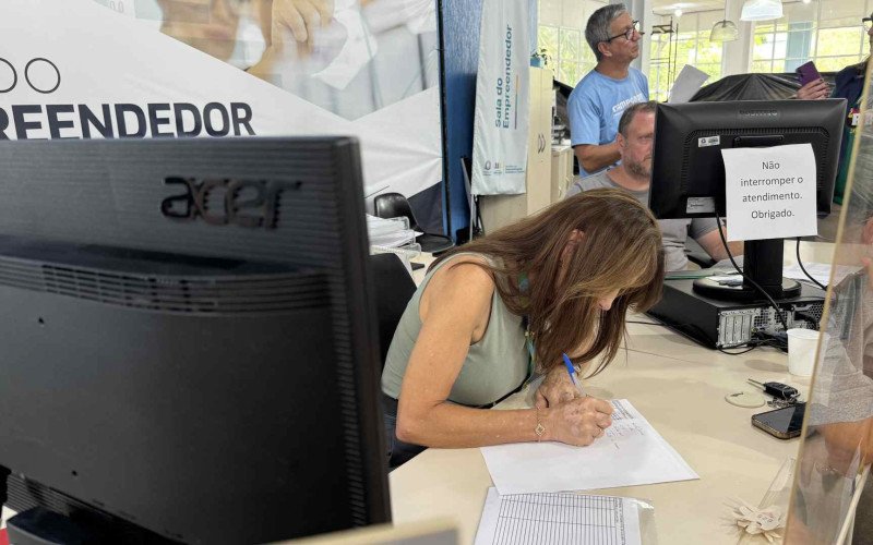 Parcelamento de dívidas junto à União são serviços prestados na Sala do Empreendedor, através de uma parceria com a Universidade Feevale