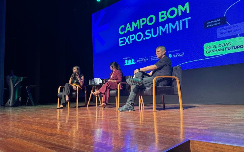 José Renato Hopf, presidente do South Summit Brazil e com a economista Patrícia Palermo