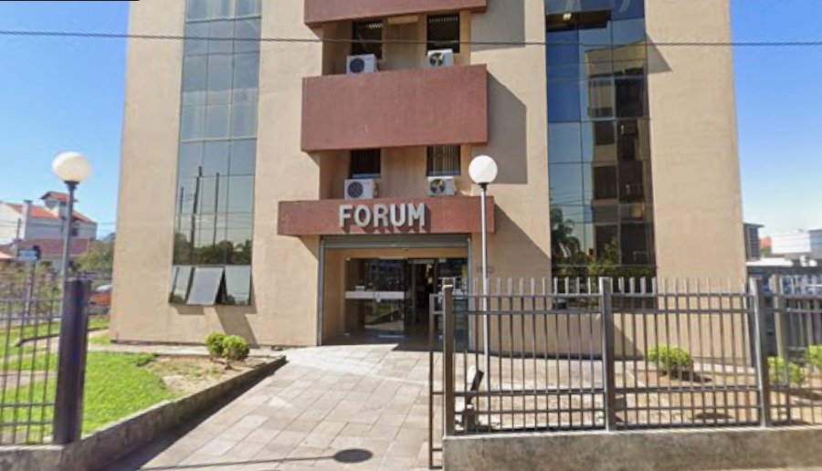 Morta a facadas na frente da filha de 8 anos: Júri de homem suspeito pelo crime ocorre nesta semana